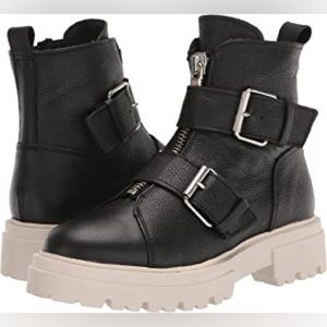 Dolce Vita Women’s Avari Ankle Boot size 6
